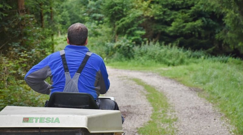 Florida Man Gets DUI For Crashing Riding Mower Into Cop Cruiser